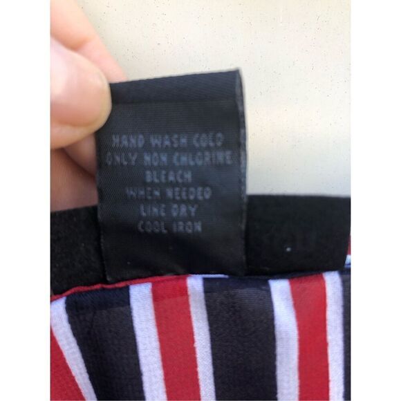 Steve Madden Women's Red Black White Stripe V-neck Side Knot Top Size OSFM - Picture 4 of 5